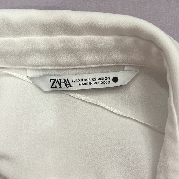 ✨ZARA✨ White Long Sleeves Blouse - Picture 3 of 3